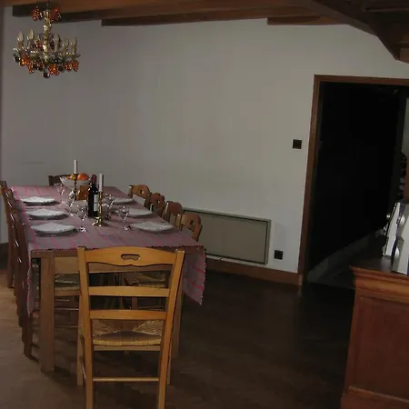 بيت ضيافة Domaine Du Besset Aubusson-d'Auvergne