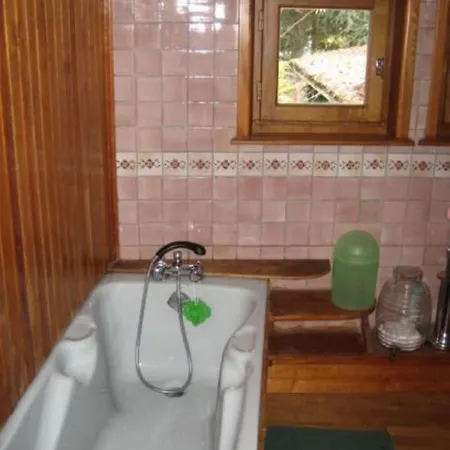 بيت ضيافة Domaine Du Besset 3*