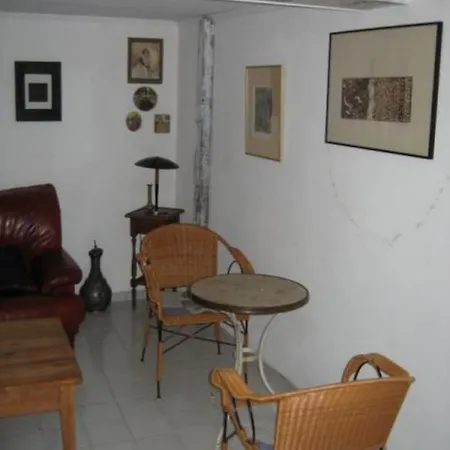 بيت ضيافة Domaine Du Besset