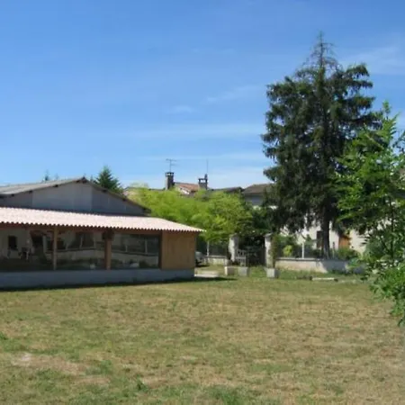 بيت ضيافة Domaine Du Besset